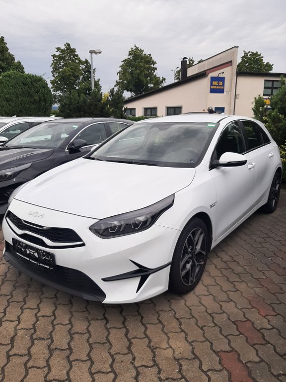 Kia cee'd / Ceed 2024