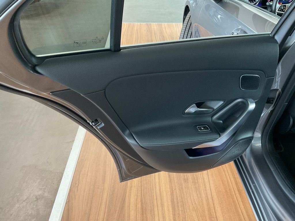 Mercedes-Benz A 200 2023
