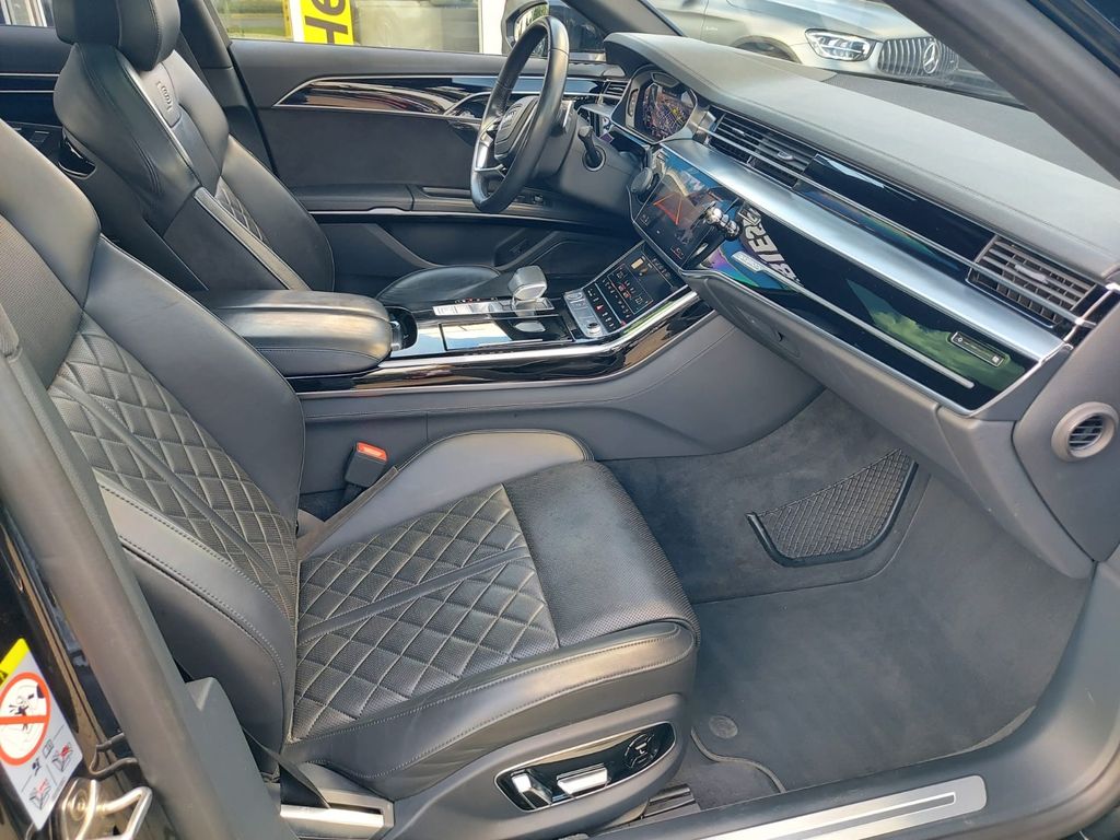 Audi A8 2021
