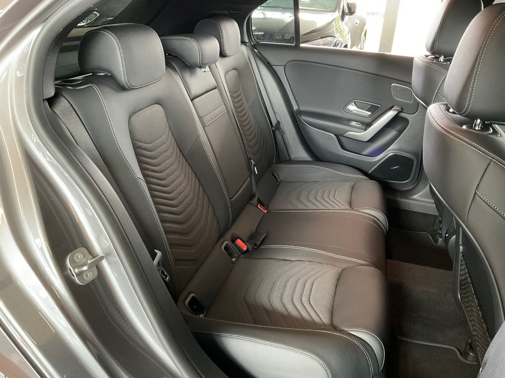 Mercedes-Benz A 200 2023