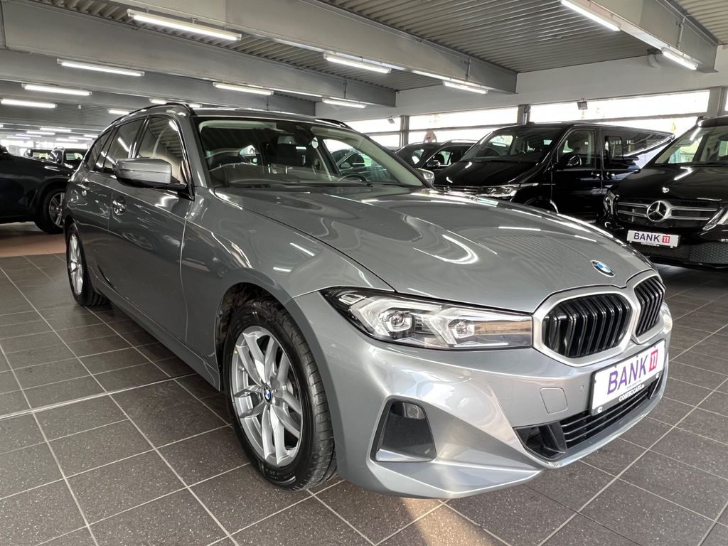 BMW 318 2022