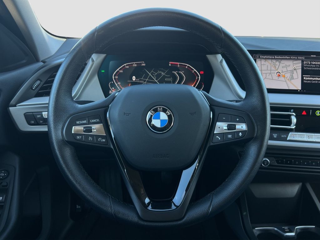 BMW 118 2021