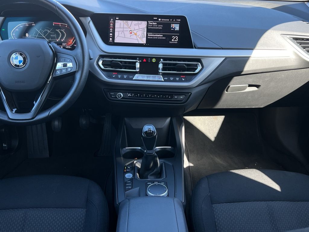 BMW 118 2021