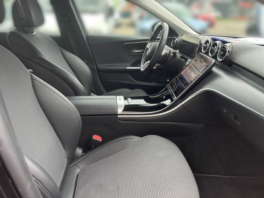 Mercedes-Benz C 200 2023