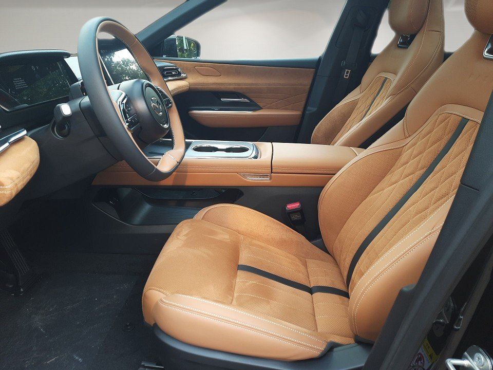 Mazda 6e 2025