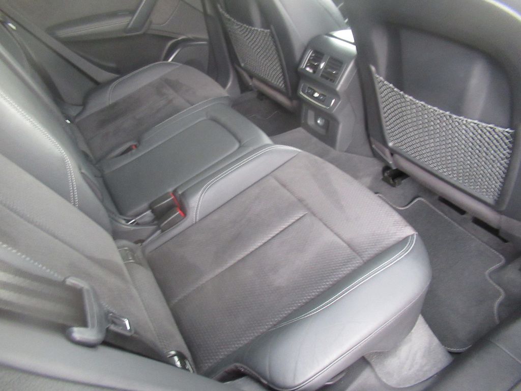 Audi SQ5 2019