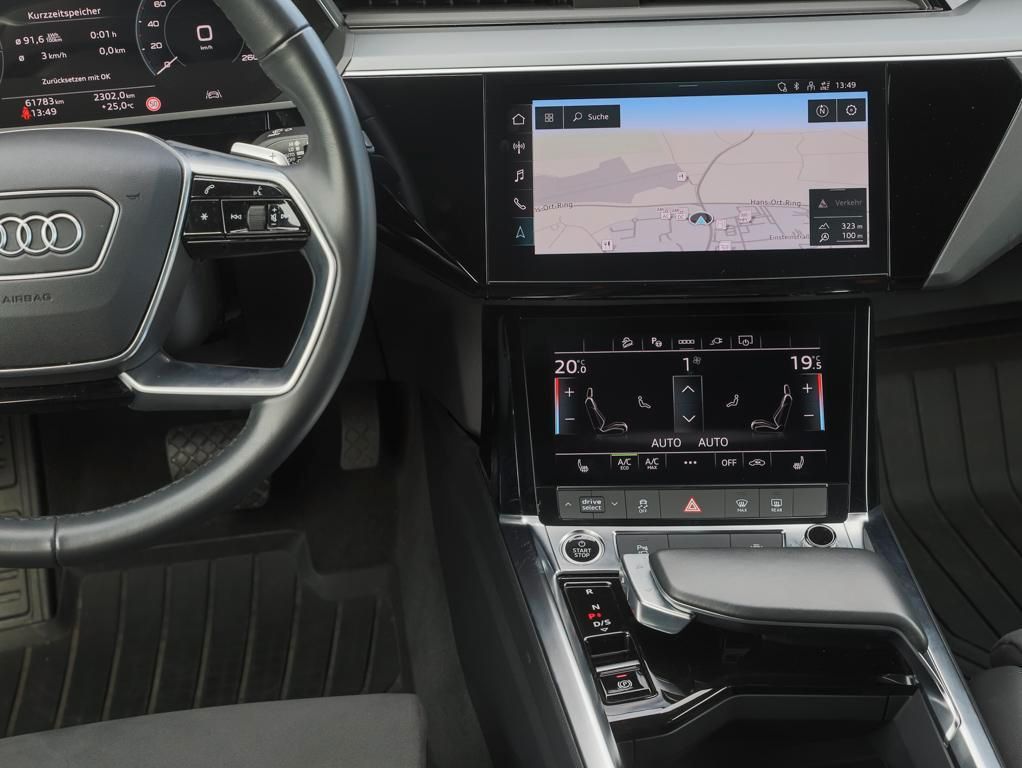 Audi e-tron 2023