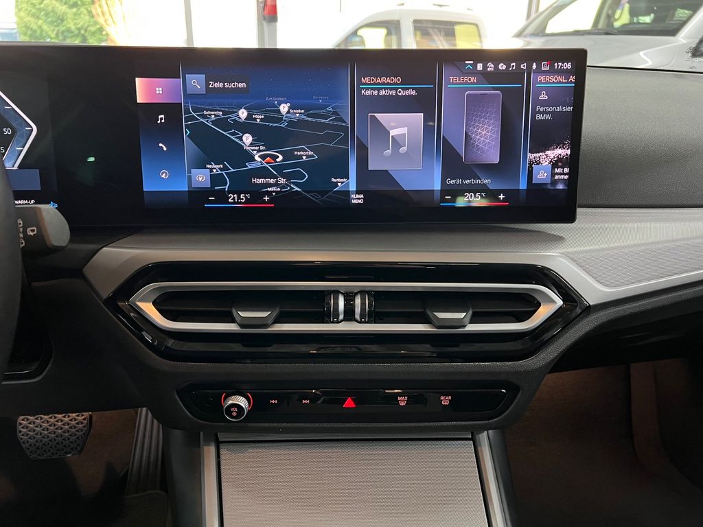 BMW 318 2022
