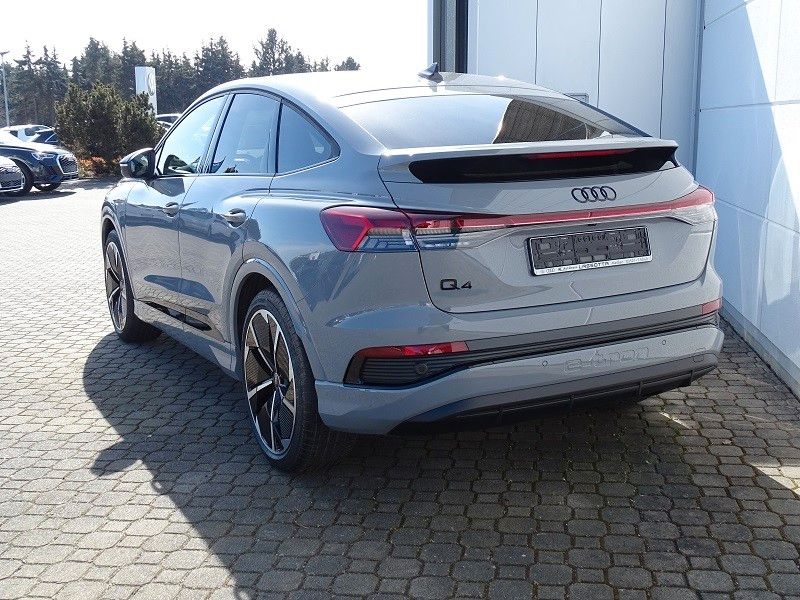 Audi Q4 e-tron 2025
