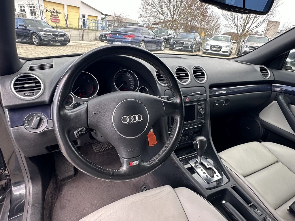 Audi S4 2004