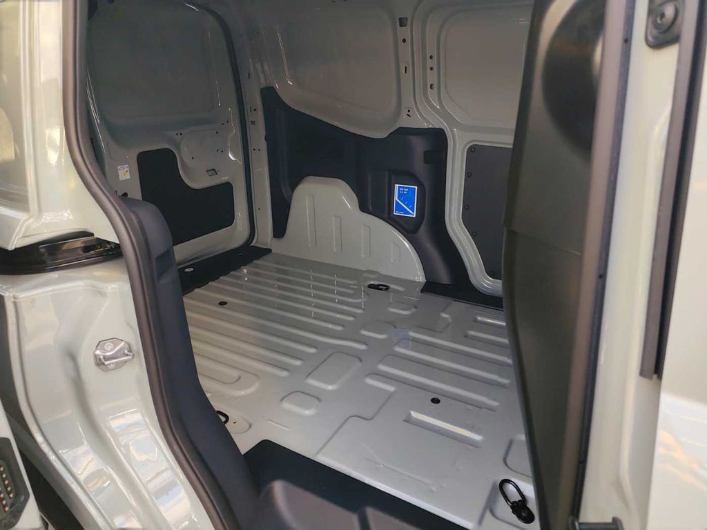 Ford Transit Courier 2025