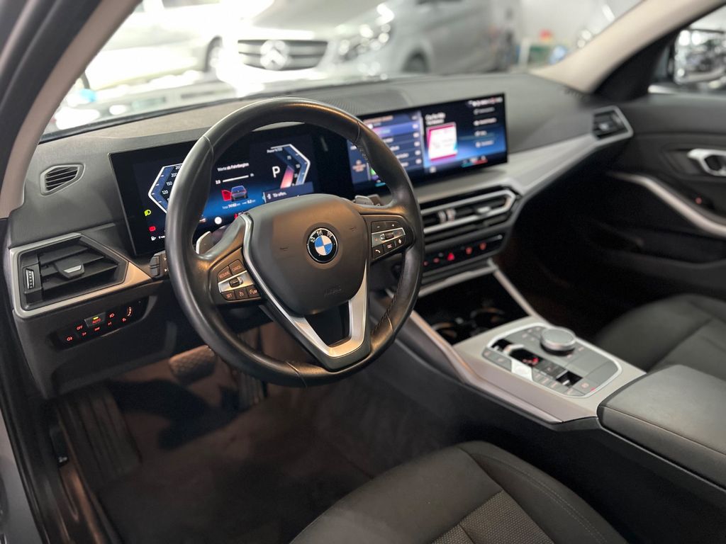 BMW 318 2022