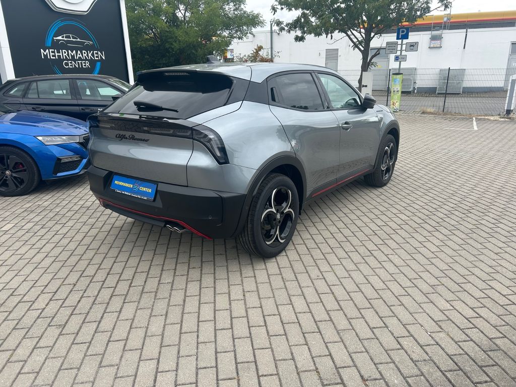 Alfa Romeo Junior 2025