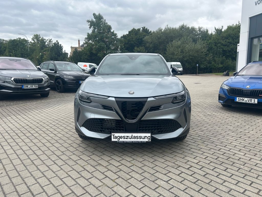 Alfa Romeo Junior 2025