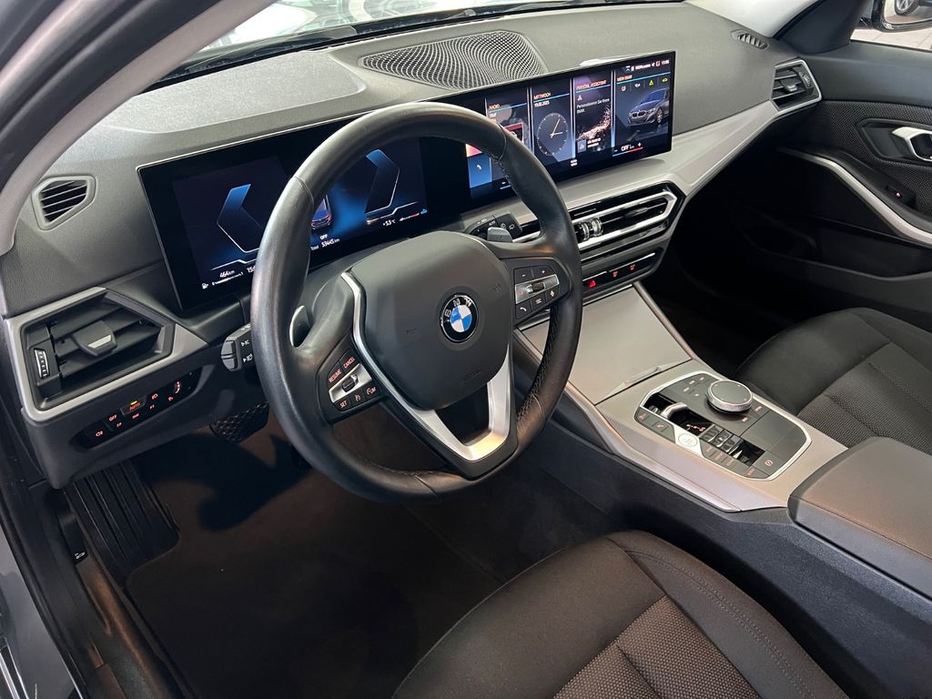 BMW 318 2022