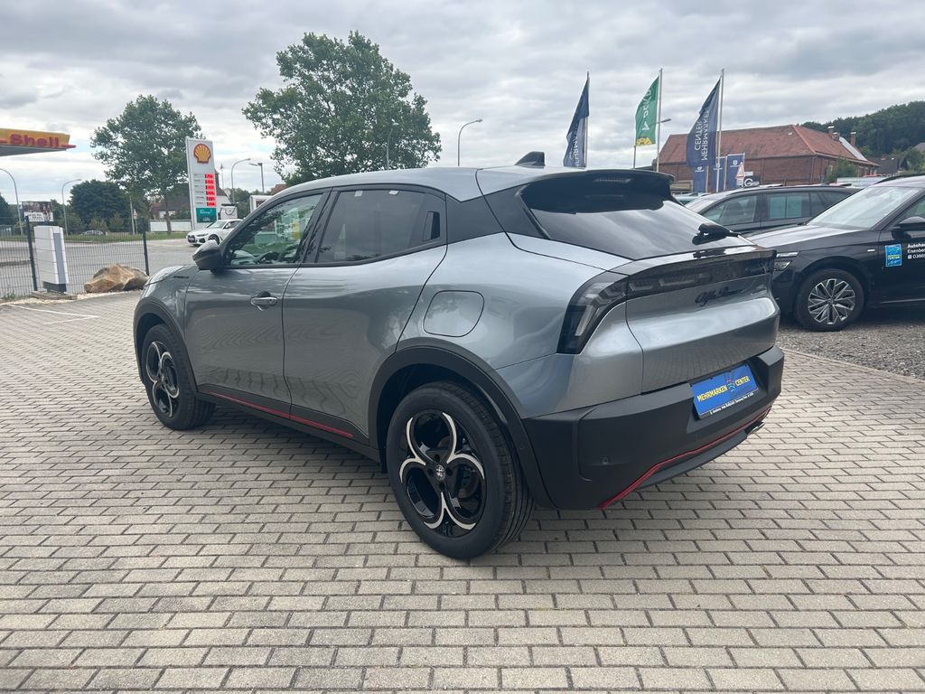 Alfa Romeo Junior 2025