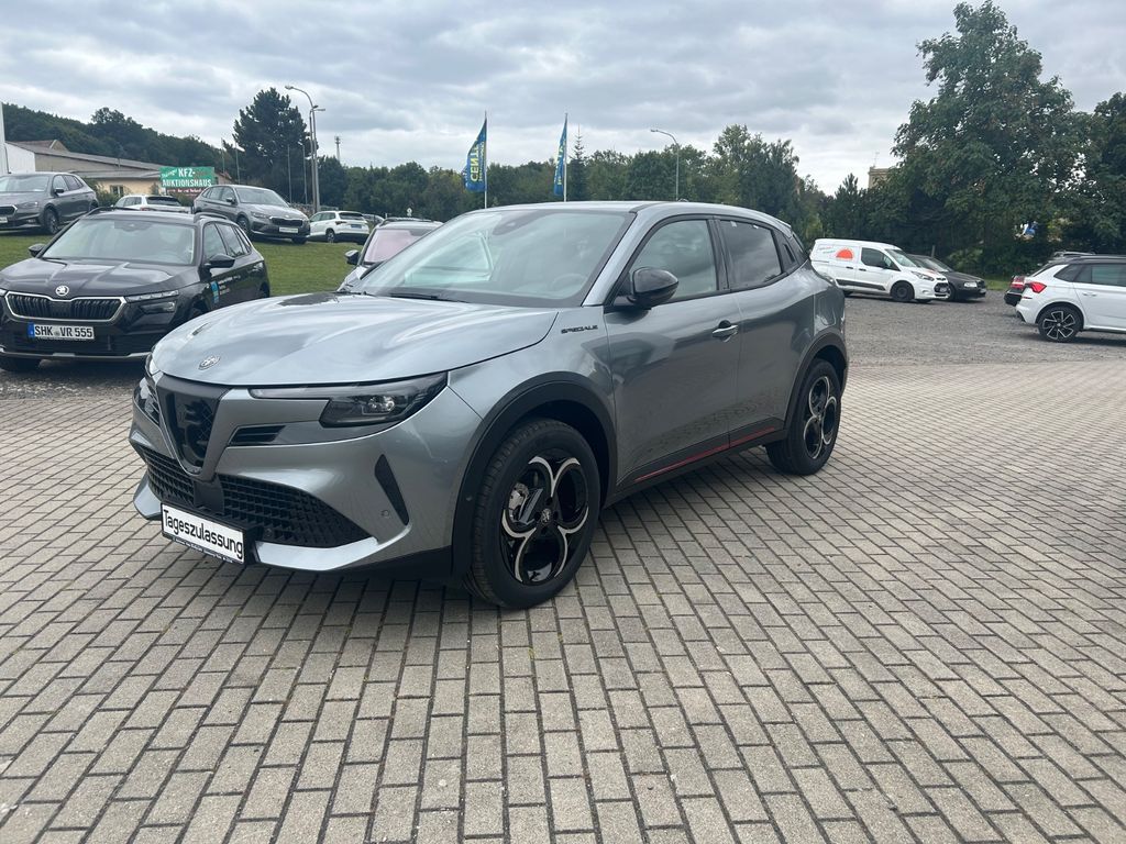 Alfa Romeo Junior 2025