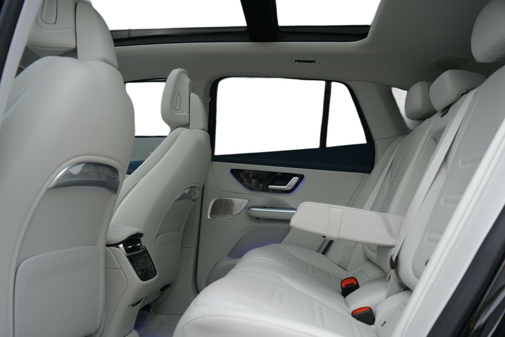 Mercedes-Benz EQE 2024