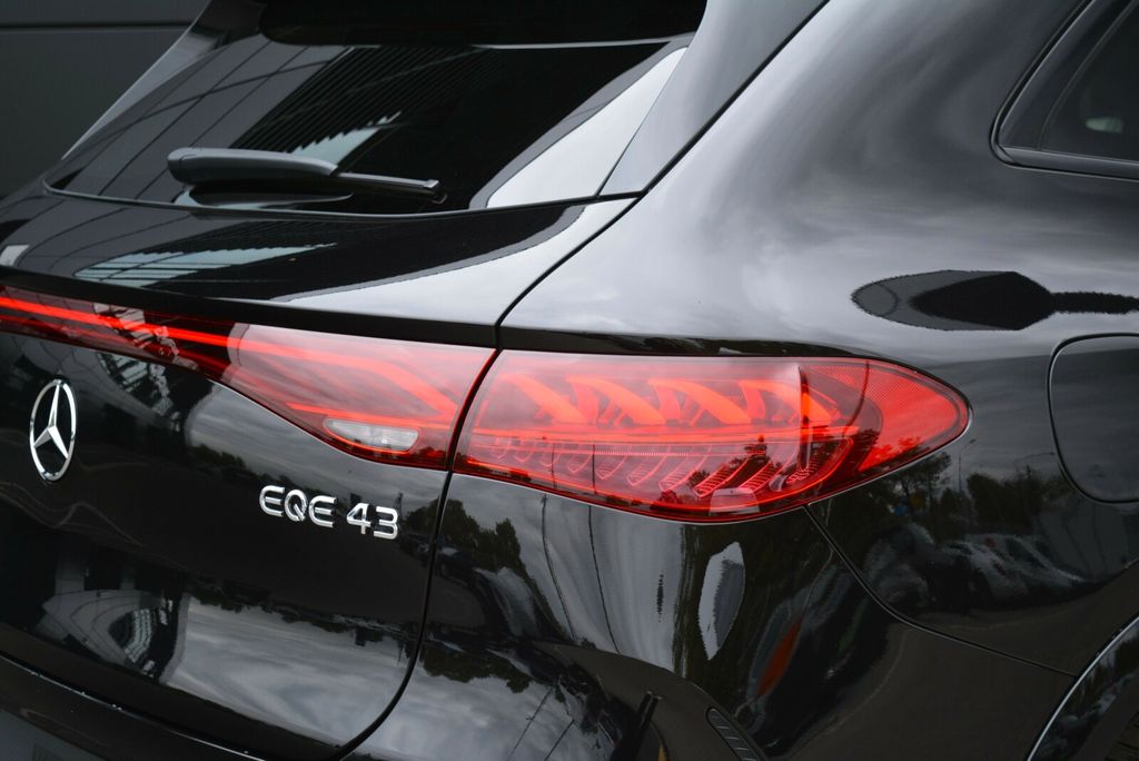 Mercedes-Benz EQE 2024