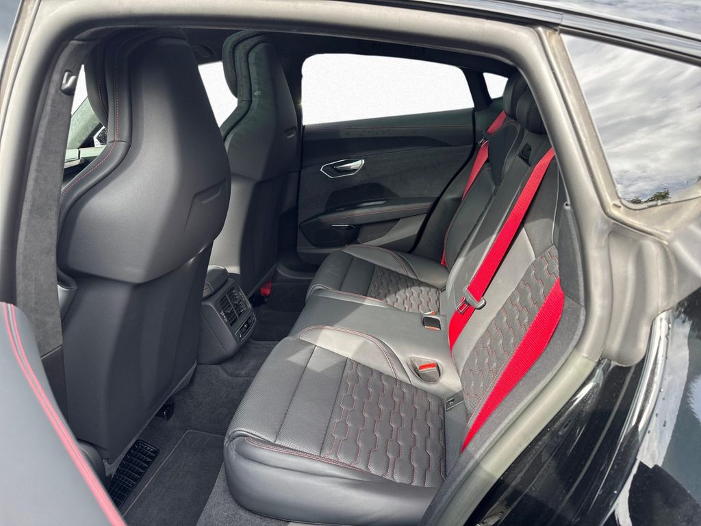 Audi RS e-tron GT 2023