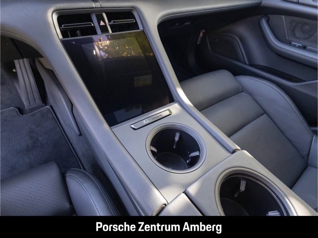 Porsche Taycan 2023