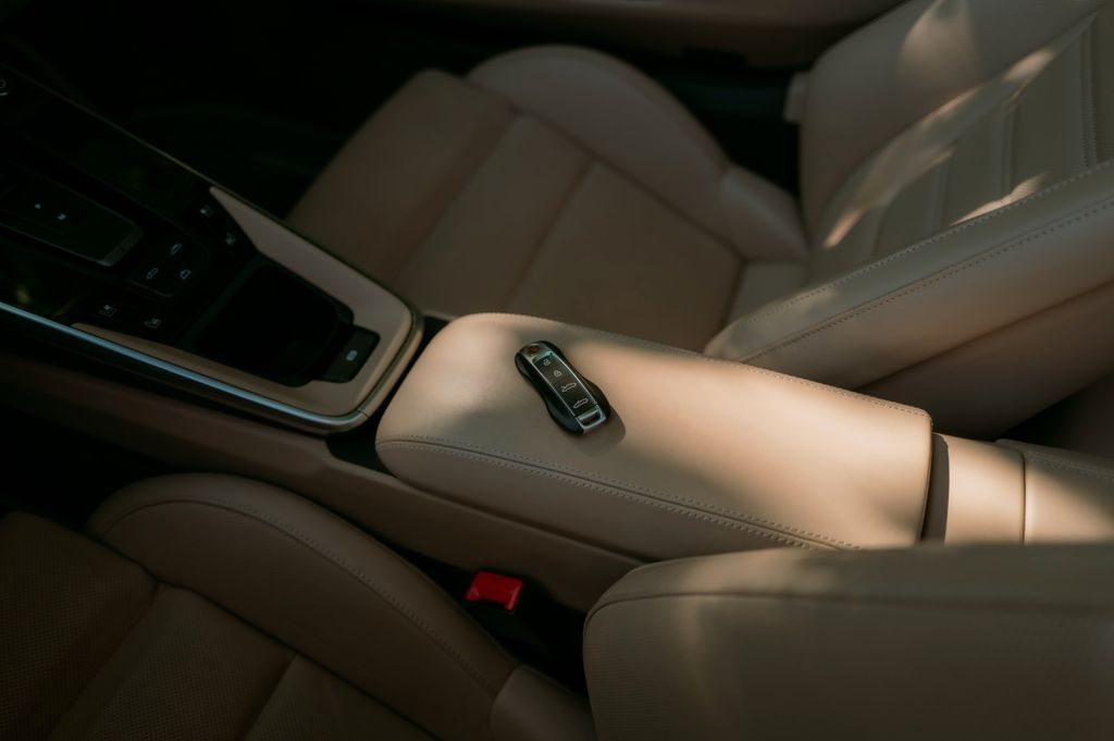 Porsche 992 2024
