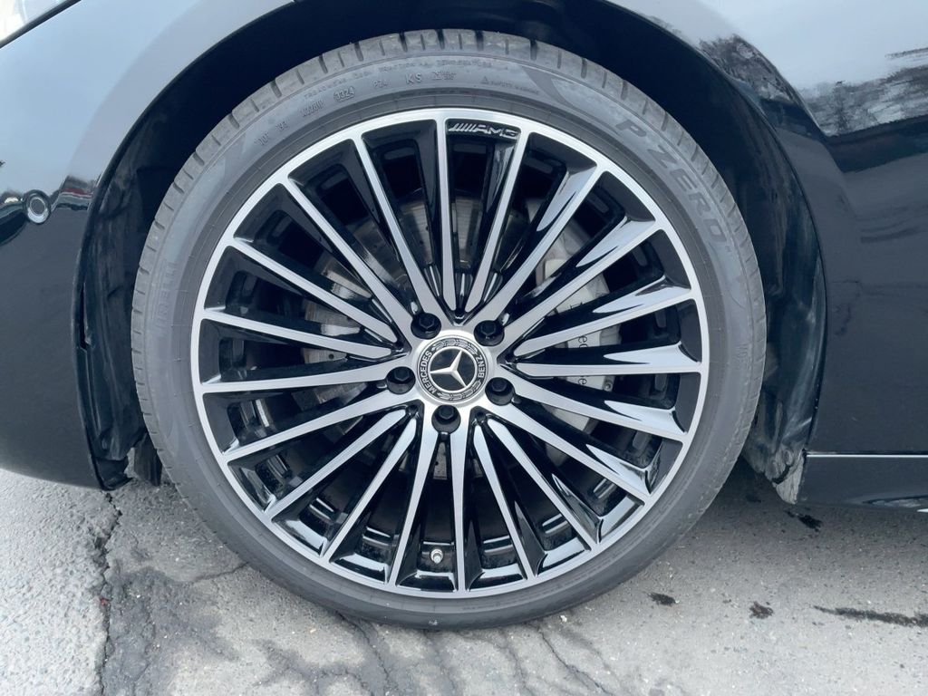 Mercedes-Benz C 220 2025