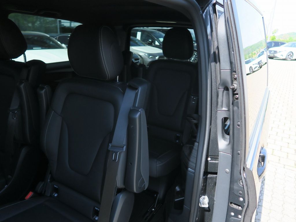 Mercedes-Benz V 300 2024