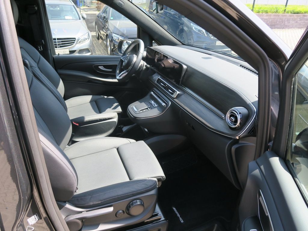 Mercedes-Benz V 300 2024