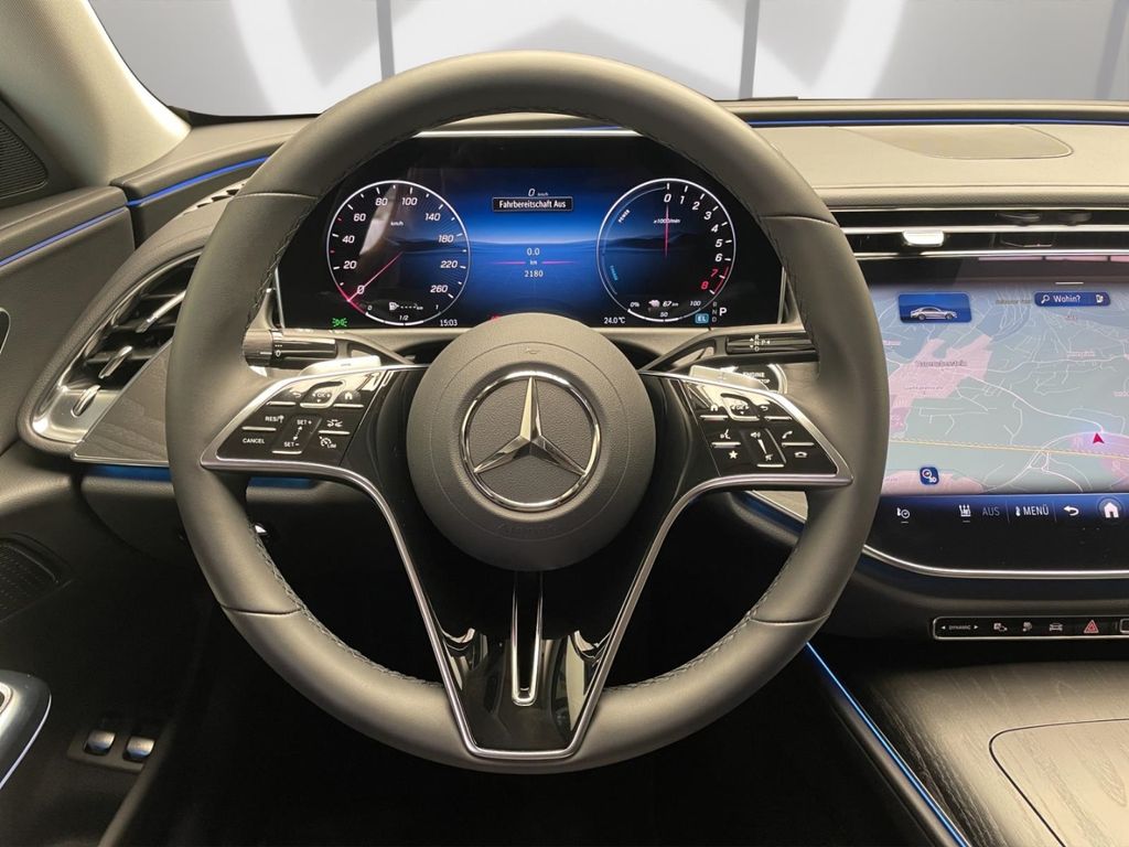 Mercedes-Benz E 300 2025