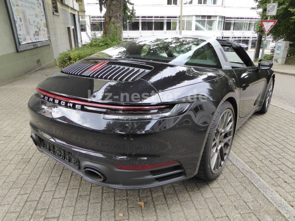 Porsche 992 2021