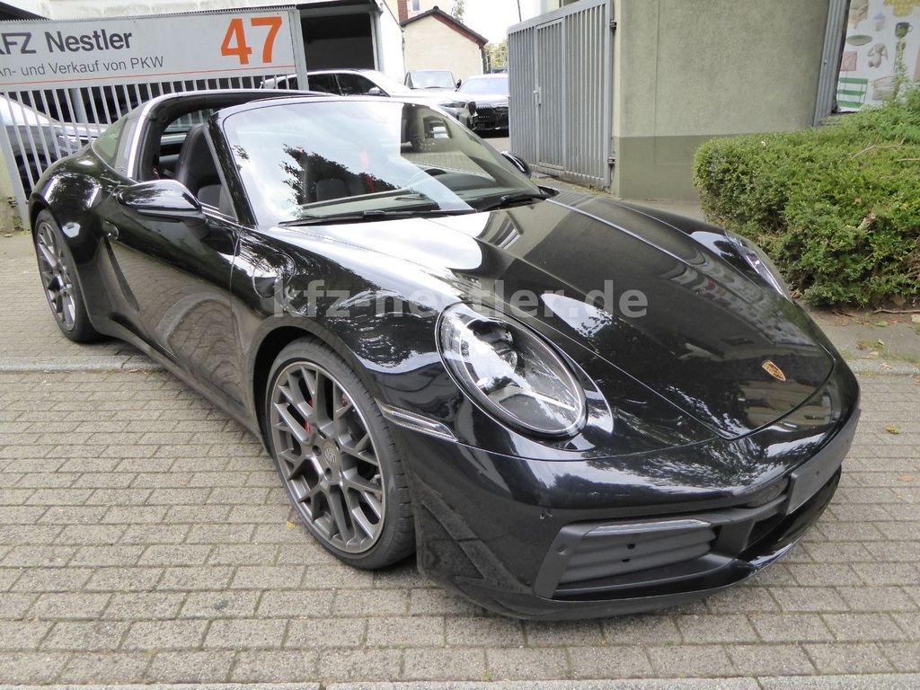 Porsche 992 2021