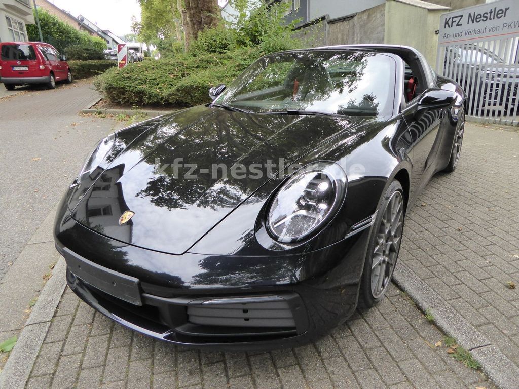 Porsche 992 2021