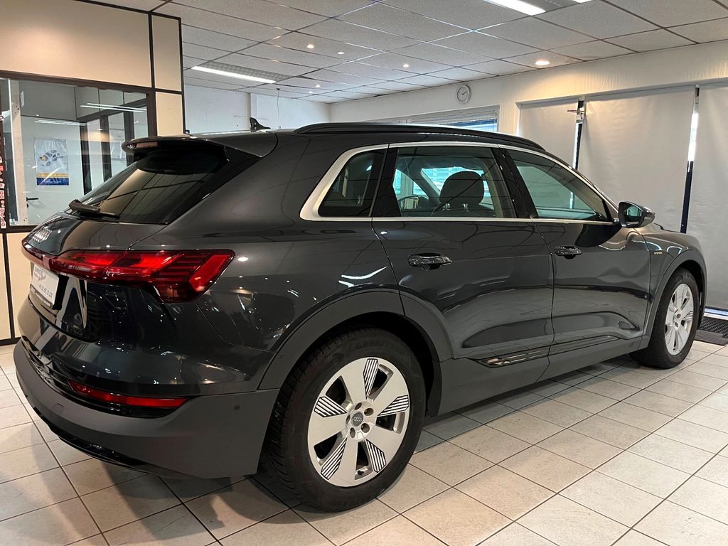 Audi e-tron 2021