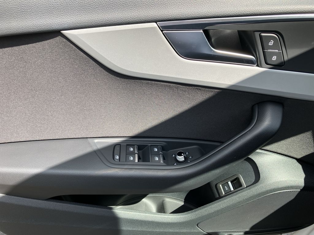 Audi A4 Allroad 2023