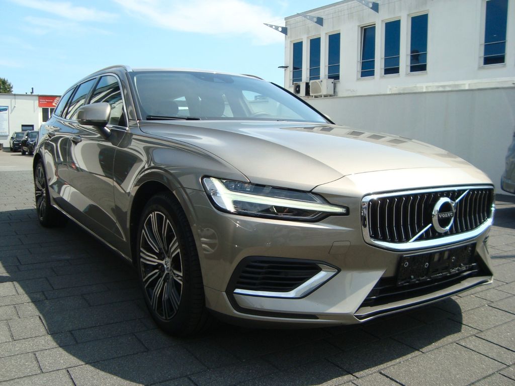 Volvo V60 2022