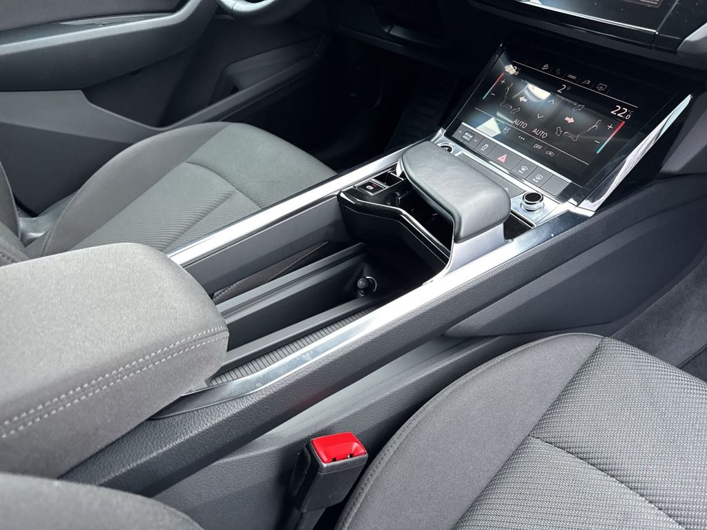 Audi e-tron 2022