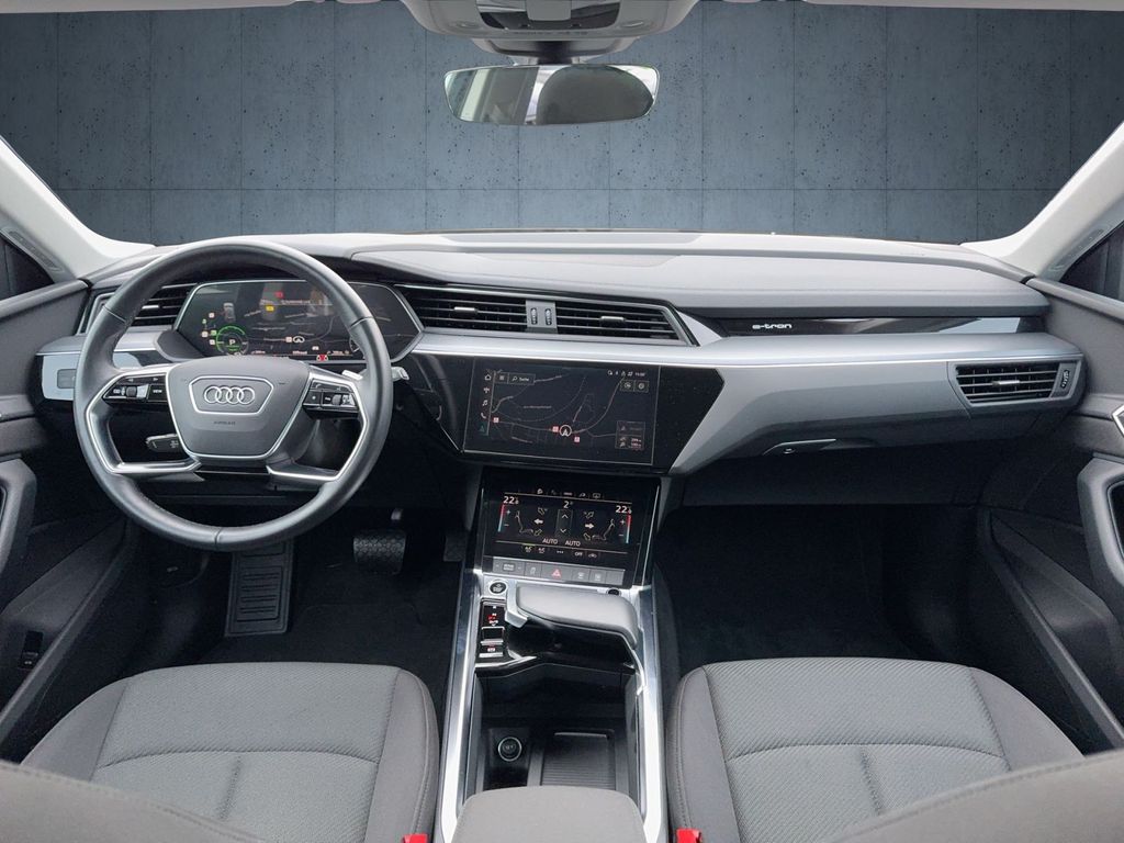 Audi e-tron 2022
