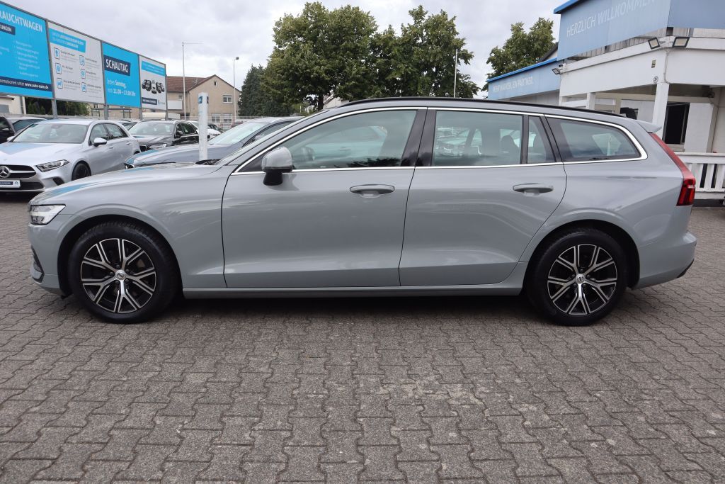 Volvo V60 2023