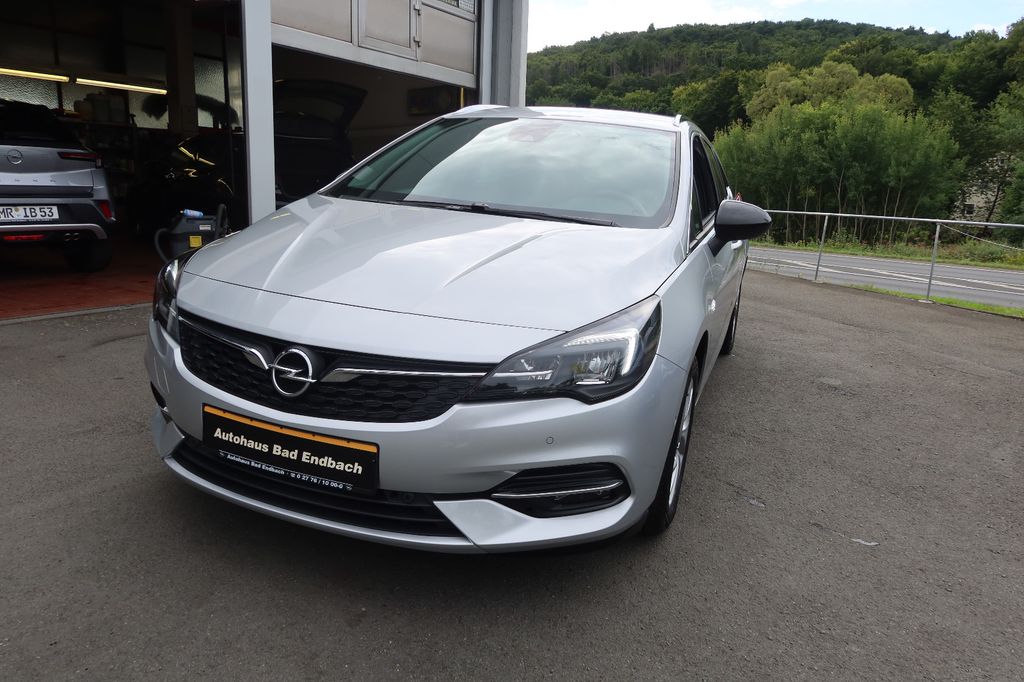 Opel Astra 2022