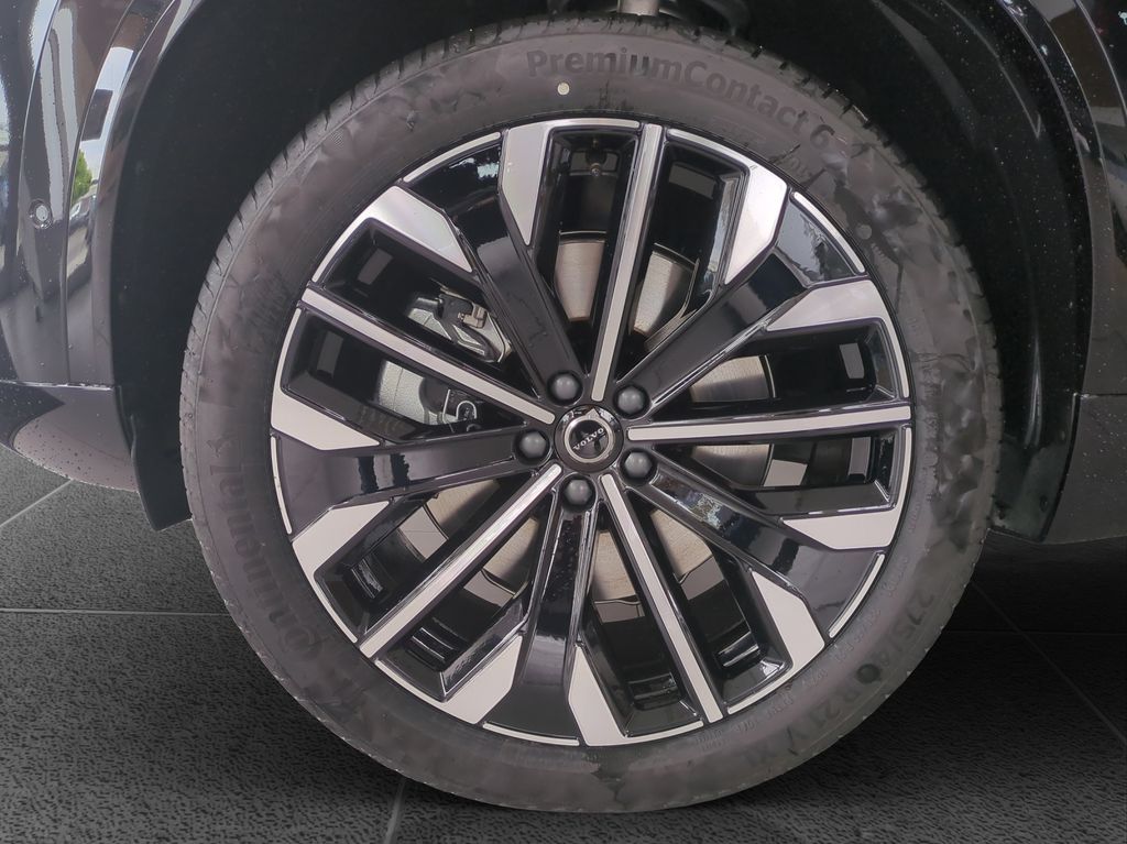 Volvo XC90 2025