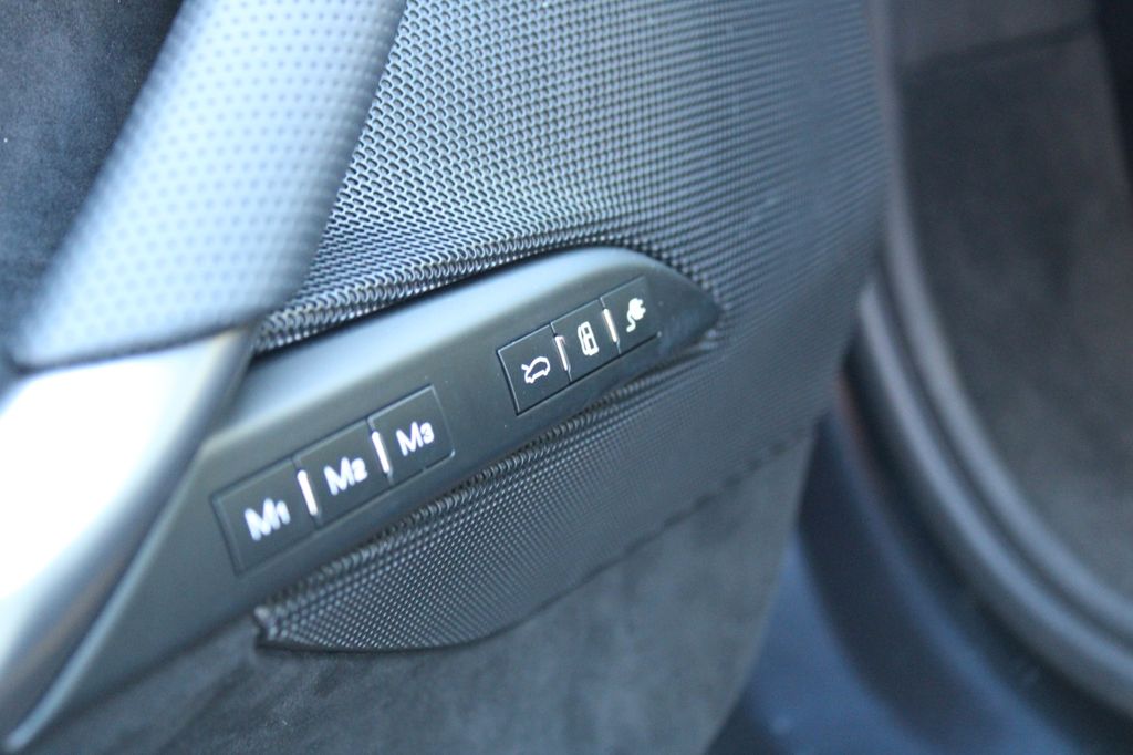 Ferrari 296 GTS 2025