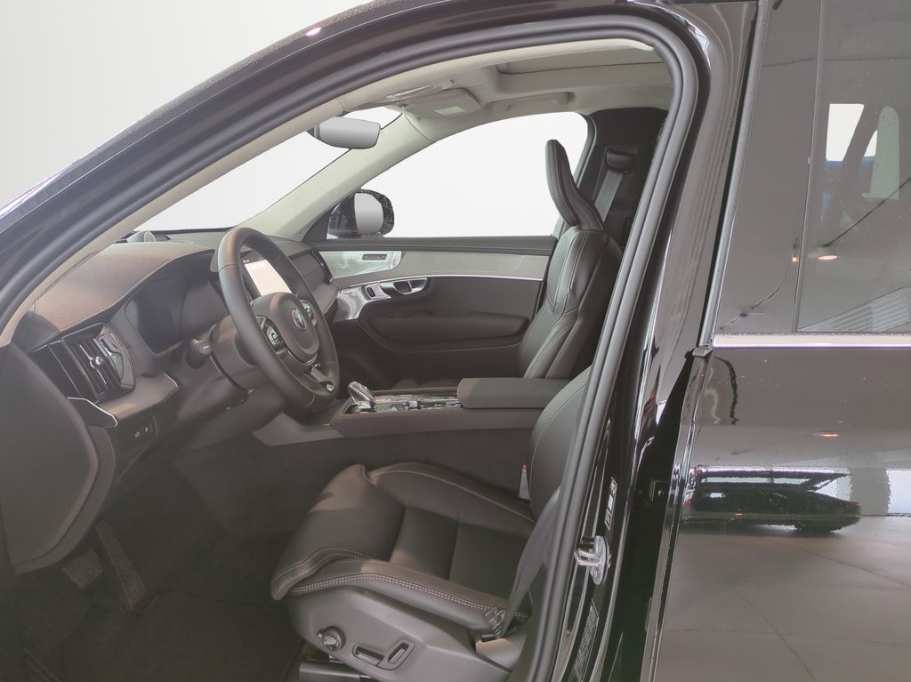 Volvo XC90 2025