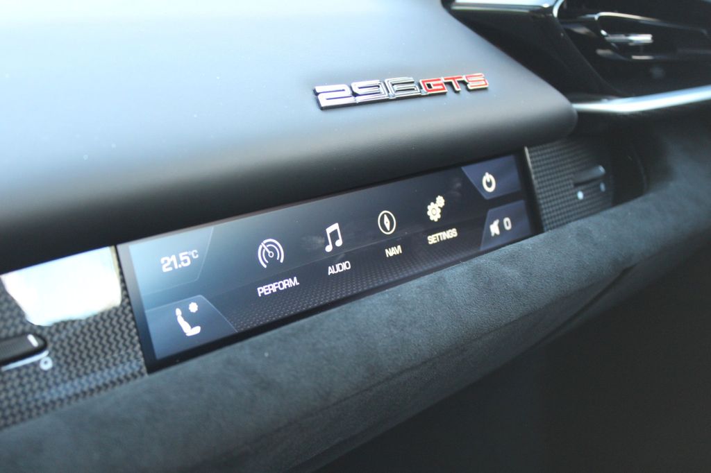 Ferrari 296 GTS 2025