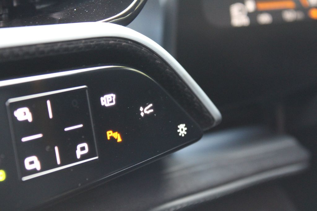 Ferrari 296 GTS 2025