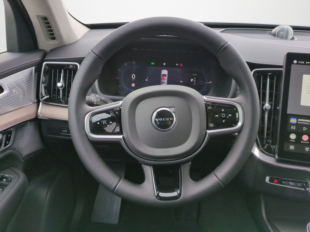 Volvo XC90 2025