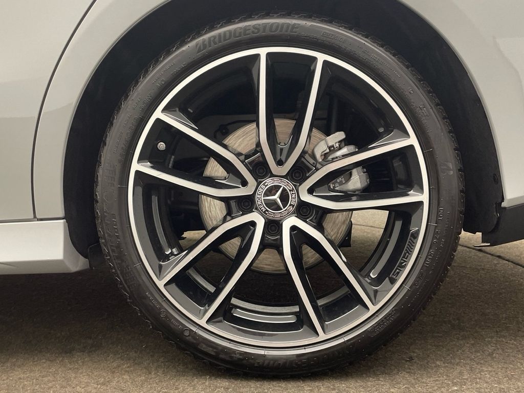 Mercedes-Benz CLA 200 2025