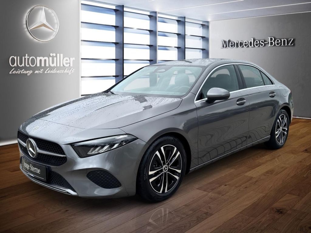 Mercedes-Benz A 180 2024