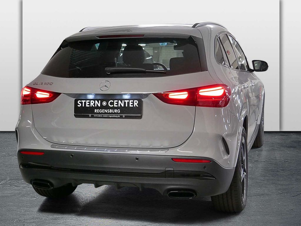 Mercedes-Benz GLA 180 2025