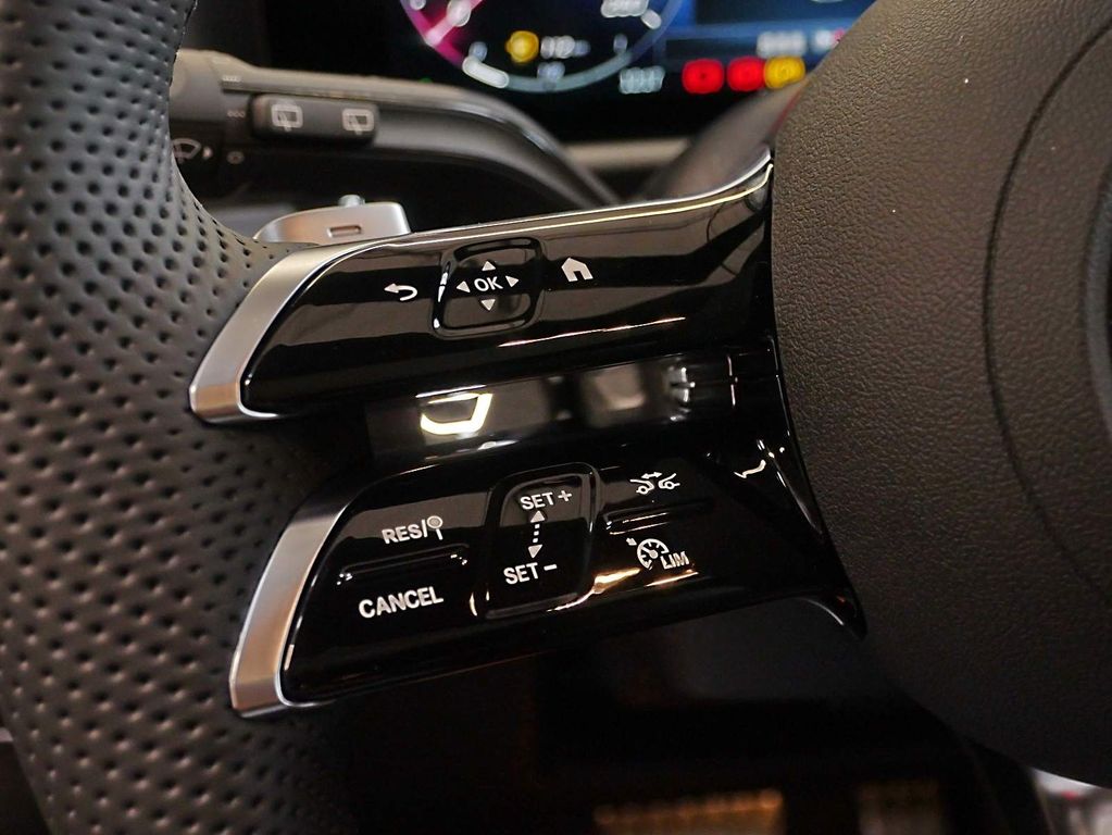 Mercedes-Benz GLA 180 2025